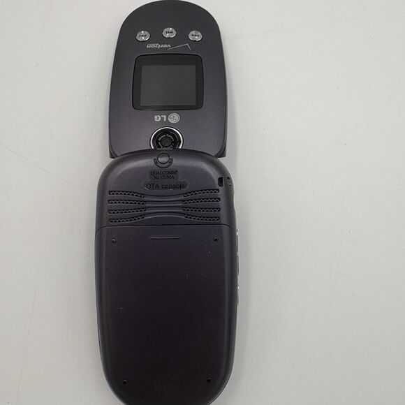 Verizon Wireless LG VX8350 Silver Camera Flip-phone - Picture 5 of 5